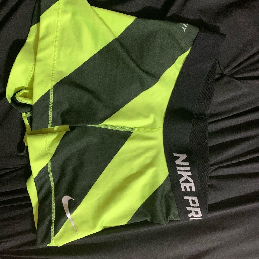 BRAND NEW NIKE PRO SPANDEX